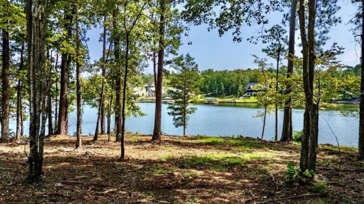 Picture of Residential Land For Sale in Greenwood, South Carolina, United States