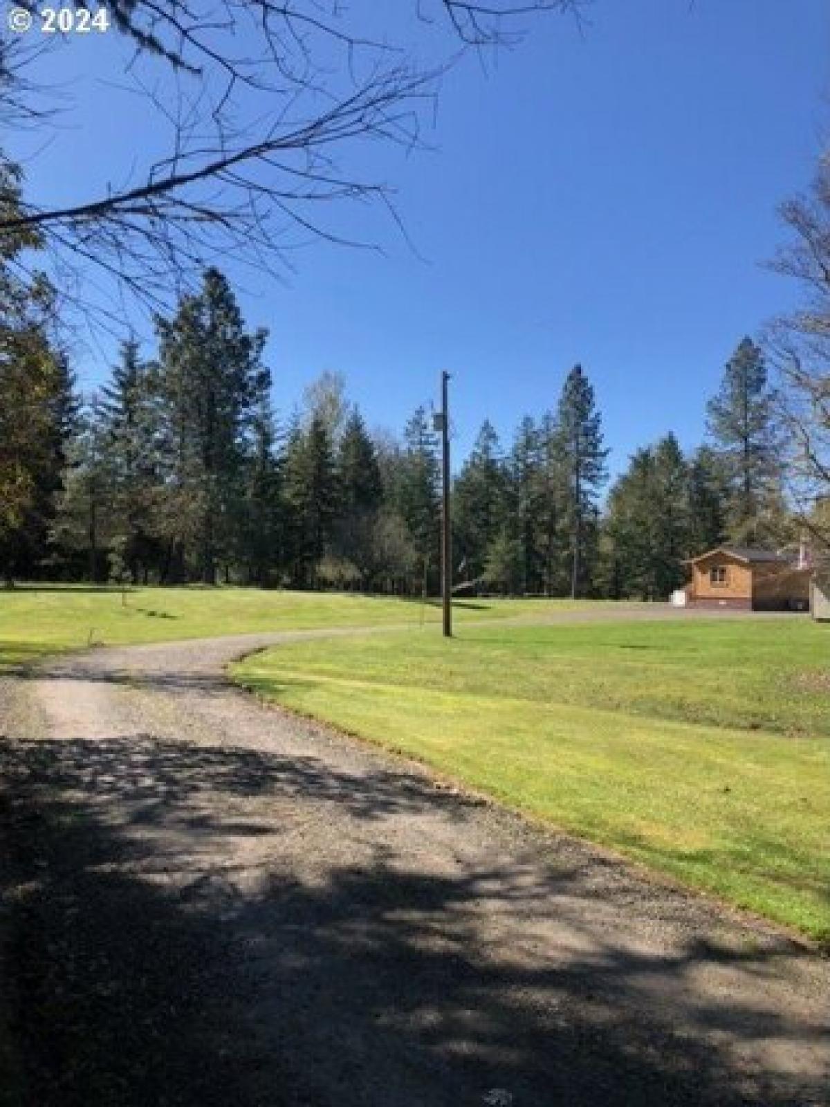 Picture of Home For Sale in Veneta, Oregon, United States