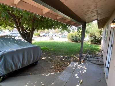 Home For Sale in Hanford, California