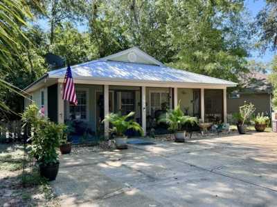 Home For Sale in Freeport, Florida