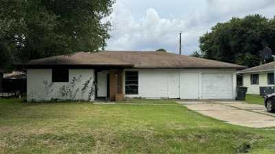 Home For Sale in Port Arthur, Texas