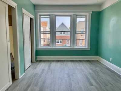 Home For Rent in Bayonne, New Jersey