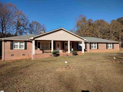 Home For Rent in Simpsonville, South Carolina