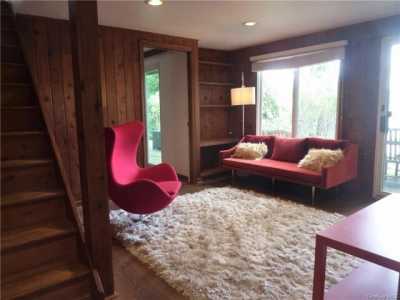 Home For Rent in Pound Ridge, New York