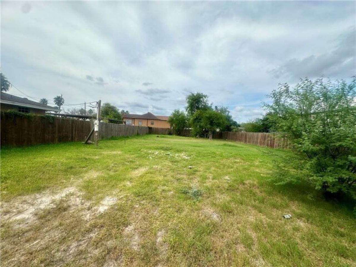 Picture of Residential Land For Sale in Sinton, Texas, United States