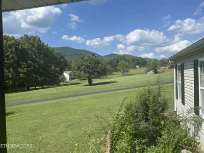 Home For Sale in Jacksboro, Tennessee