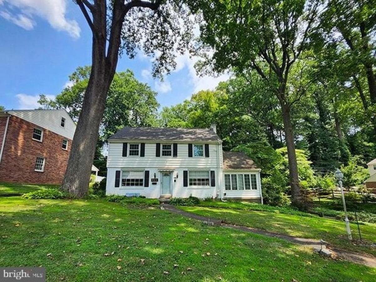 Picture of Home For Sale in Springfield, Pennsylvania, United States