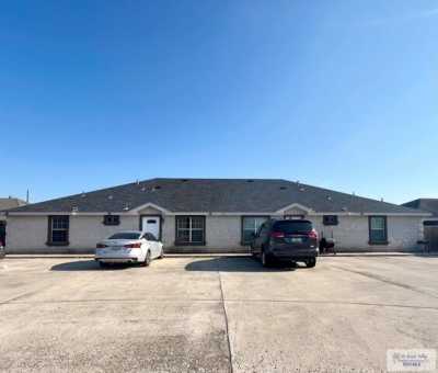 Home For Sale in Weslaco, Texas