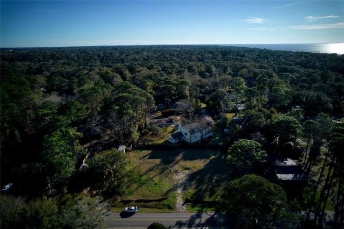 Picture of Residential Land For Sale in Fairhope, Alabama, United States