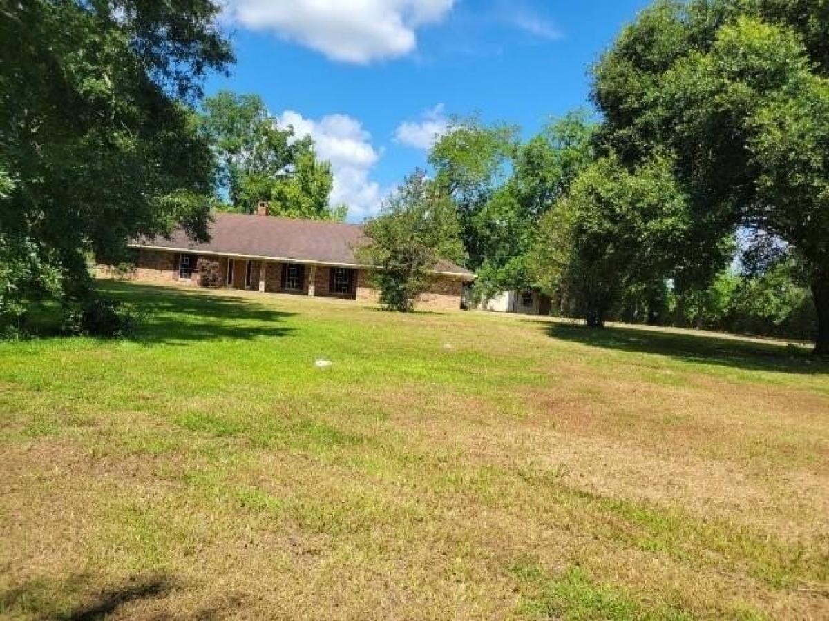 Picture of Home For Sale in Marksville, Louisiana, United States