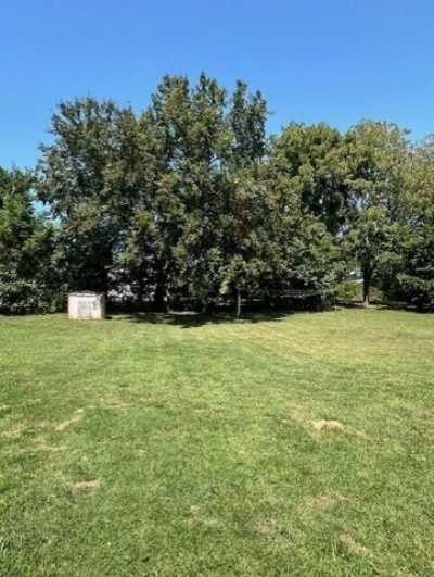 Home For Sale in Pleasant Hope, Missouri