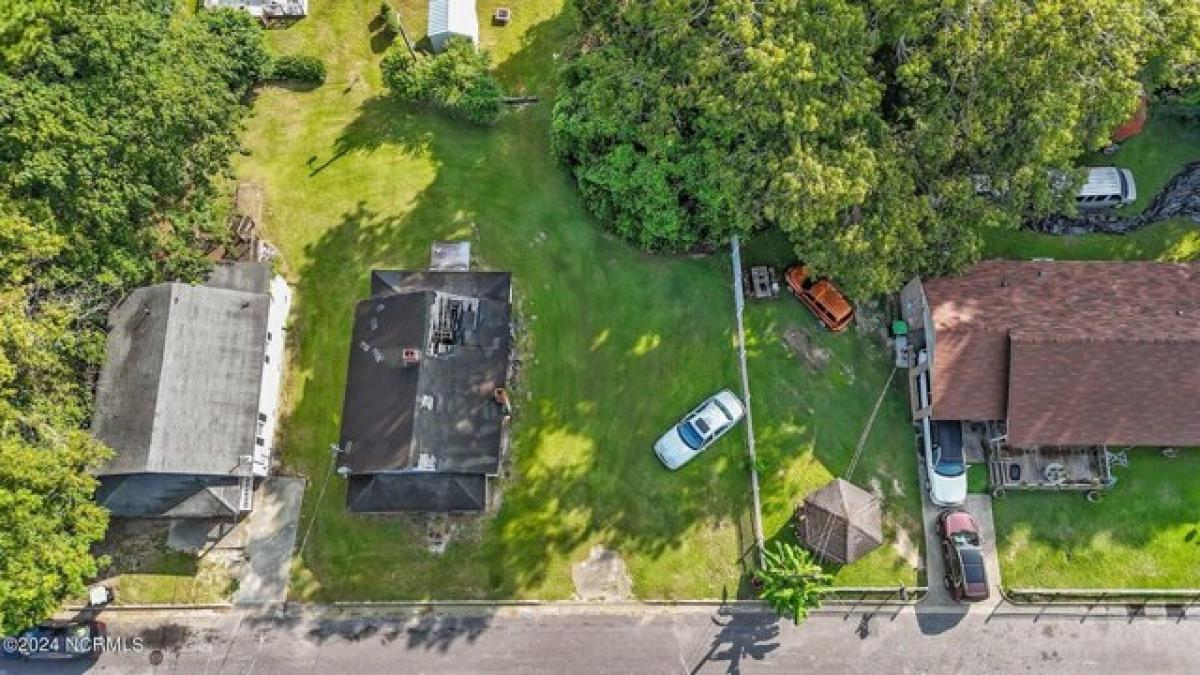 Picture of Home For Sale in Williamston, North Carolina, United States