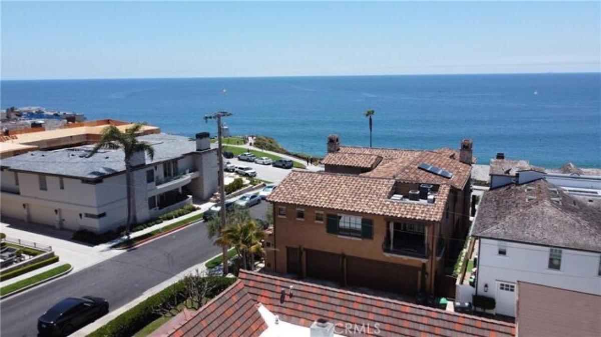 Picture of Home For Sale in Corona del Mar, California, United States