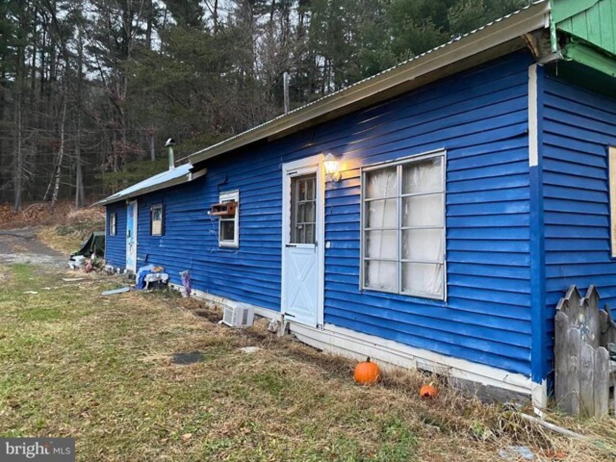 Picture of Home For Sale in New Ringgold, Pennsylvania, United States