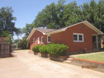 Home For Sale in Childress, Texas