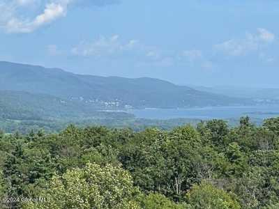 Residential Land For Sale in Crown Point, New York