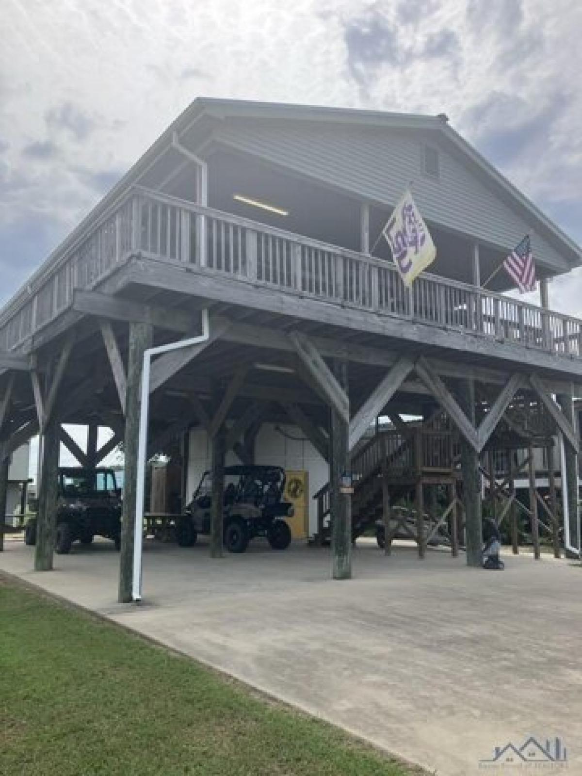 Picture of Home For Sale in Grand Isle, Louisiana, United States