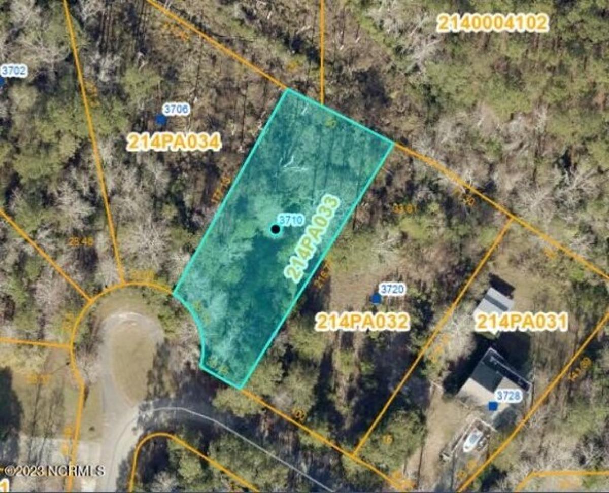 Picture of Residential Land For Sale in Shallotte, North Carolina, United States