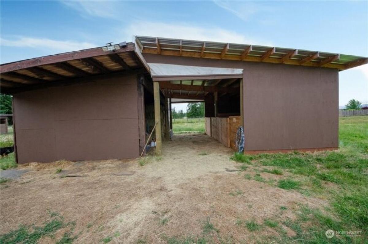 Picture of Home For Sale in Ethel, Washington, United States