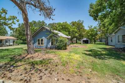 Home For Sale in Edna, Texas