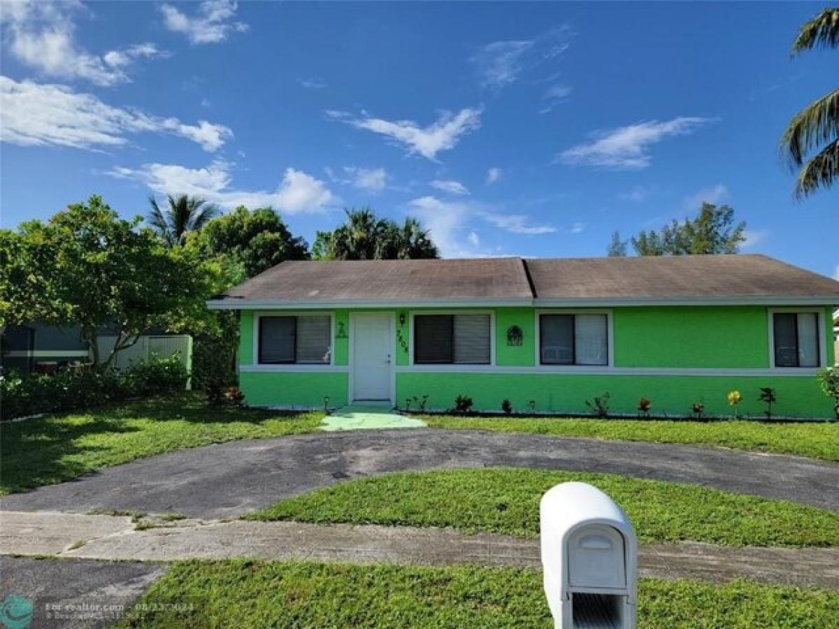 Picture of Home For Sale in North Lauderdale, Florida, United States