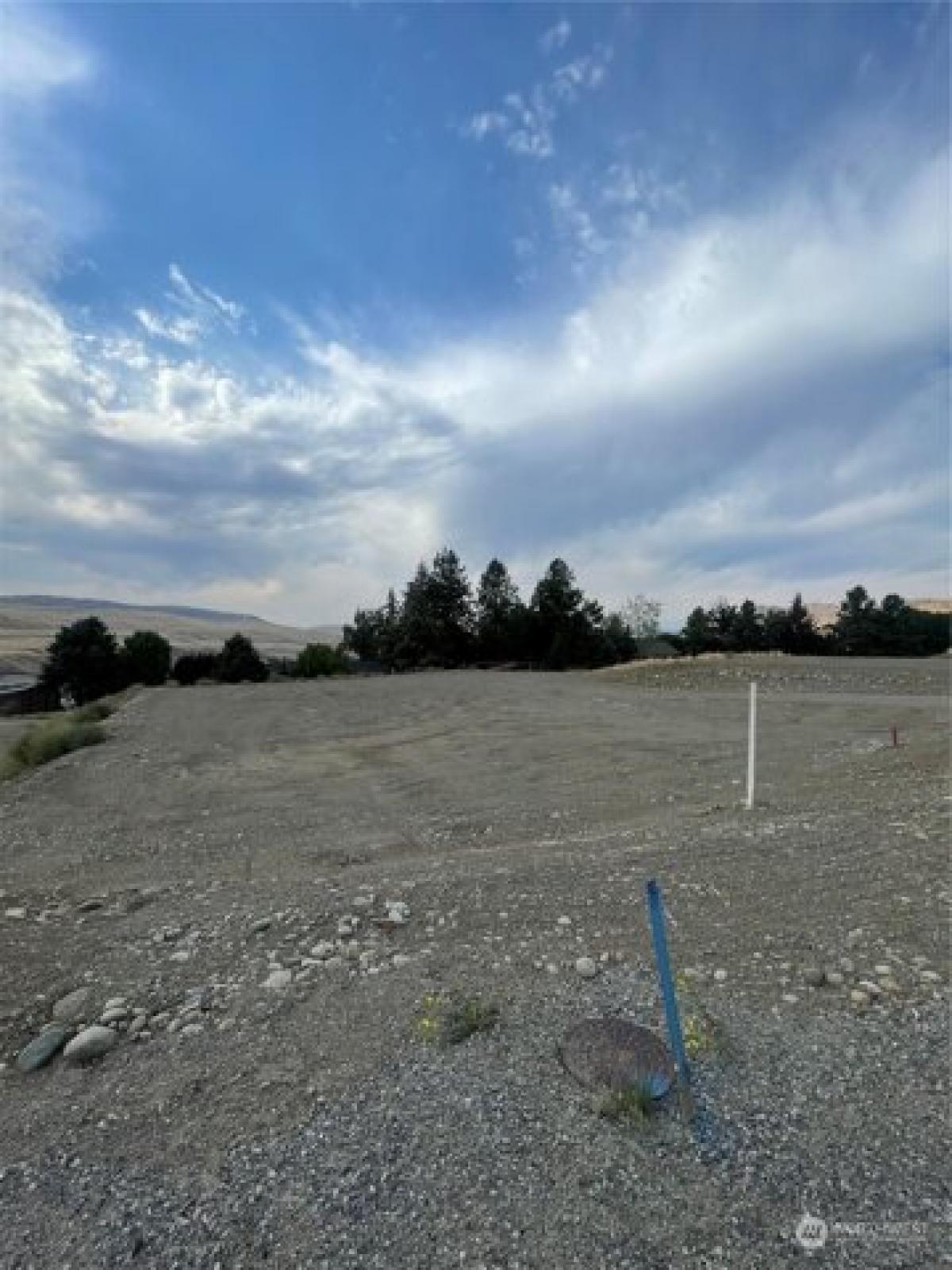 Picture of Residential Land For Sale in Okanogan, Washington, United States