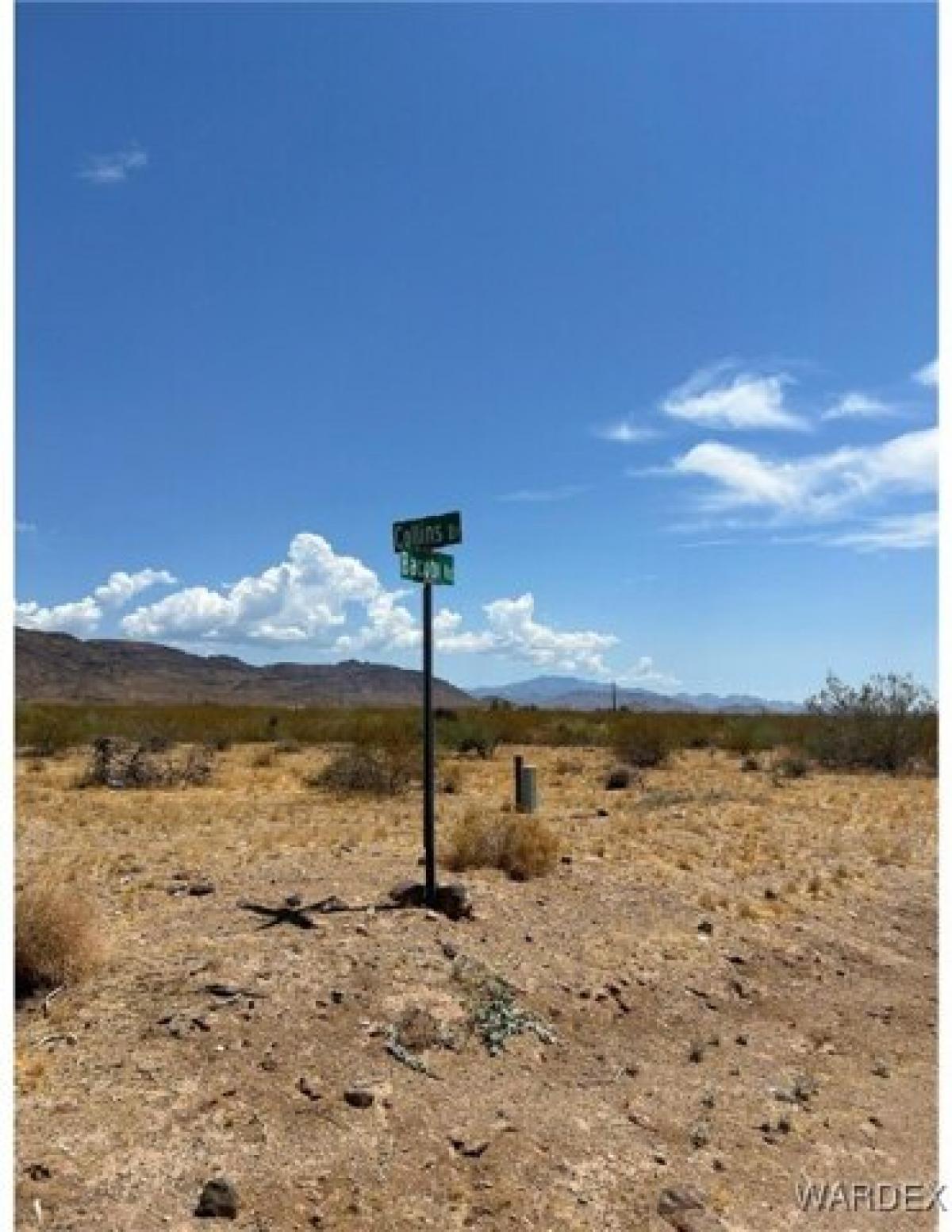 Picture of Residential Land For Sale in Golden Valley, Arizona, United States