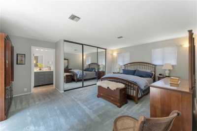 Home For Sale in Winnetka, California