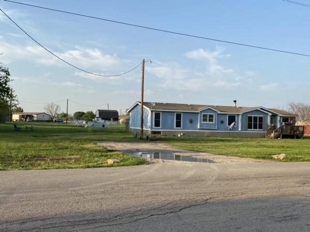 Picture of Home For Sale in Justin, Texas, United States