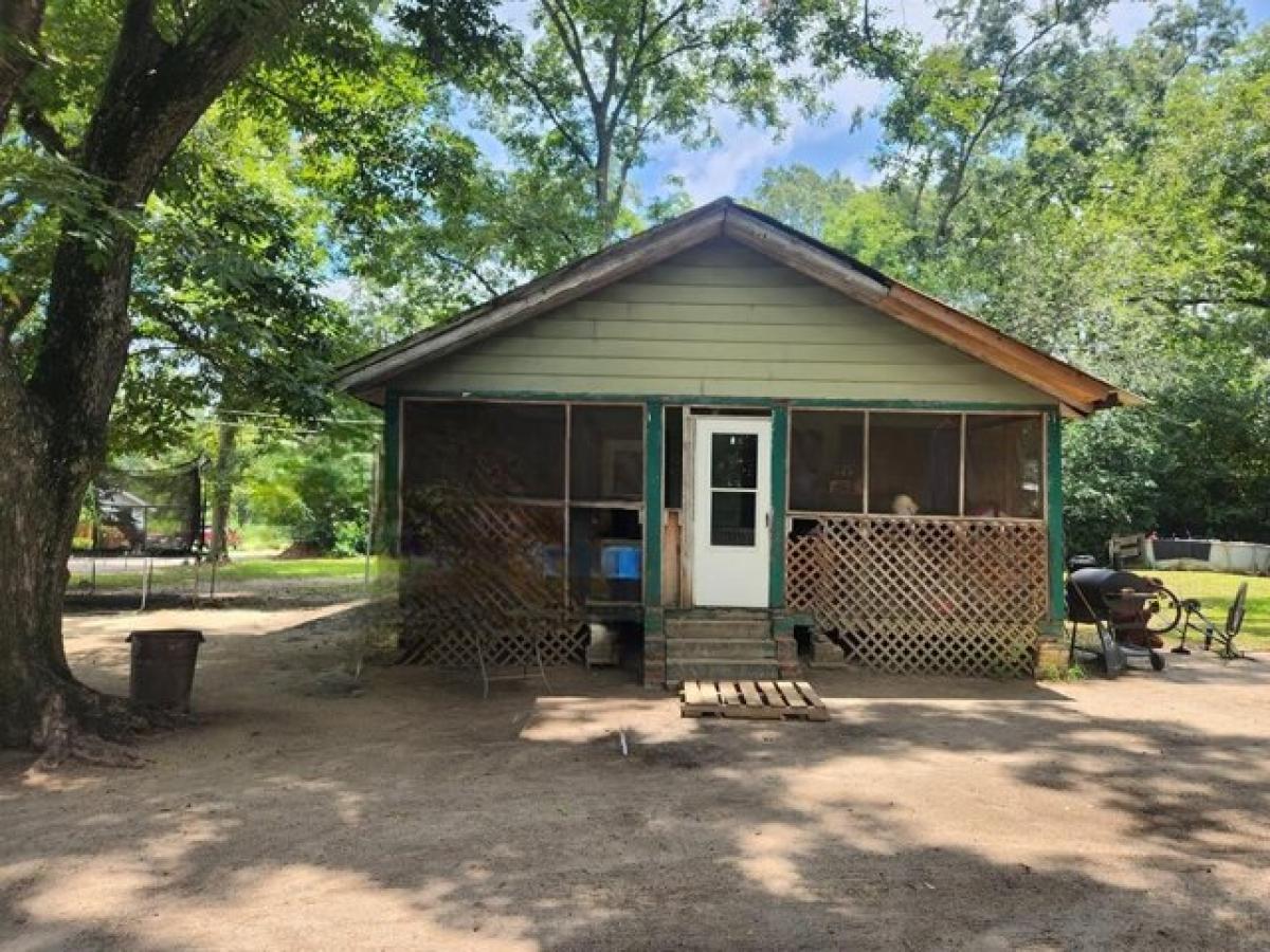 Picture of Home For Sale in Campbellton, Florida, United States