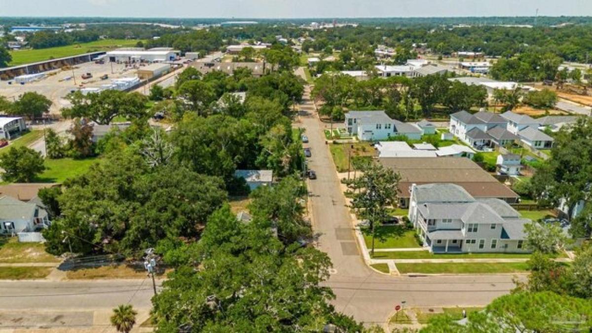 Picture of Residential Land For Sale in Pensacola, Florida, United States