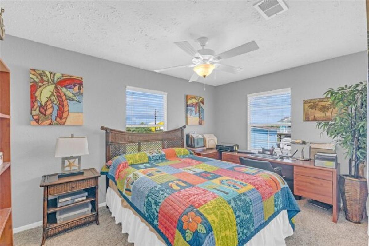 Picture of Home For Sale in Crystal Beach, Texas, United States