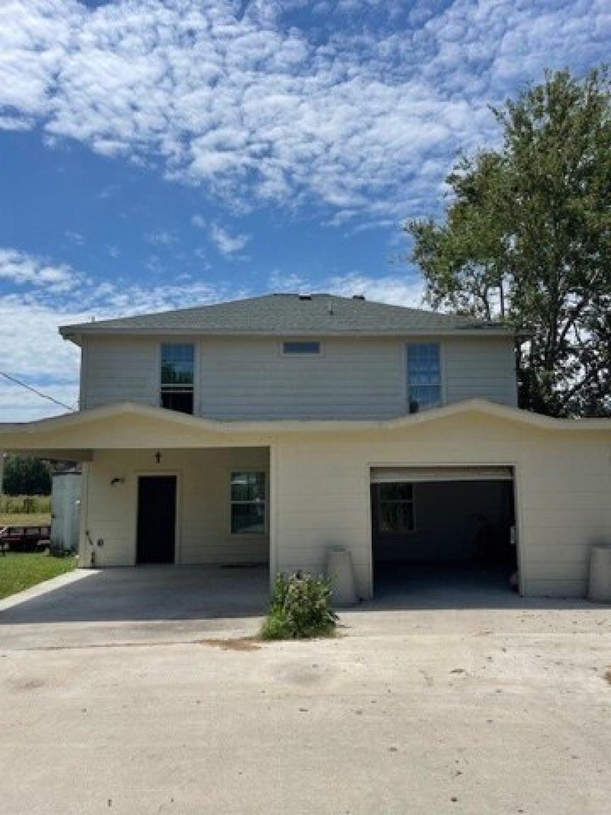 Picture of Home For Rent in Needville, Texas, United States