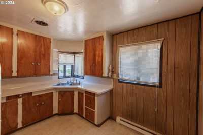 Home For Sale in North Bend, Oregon