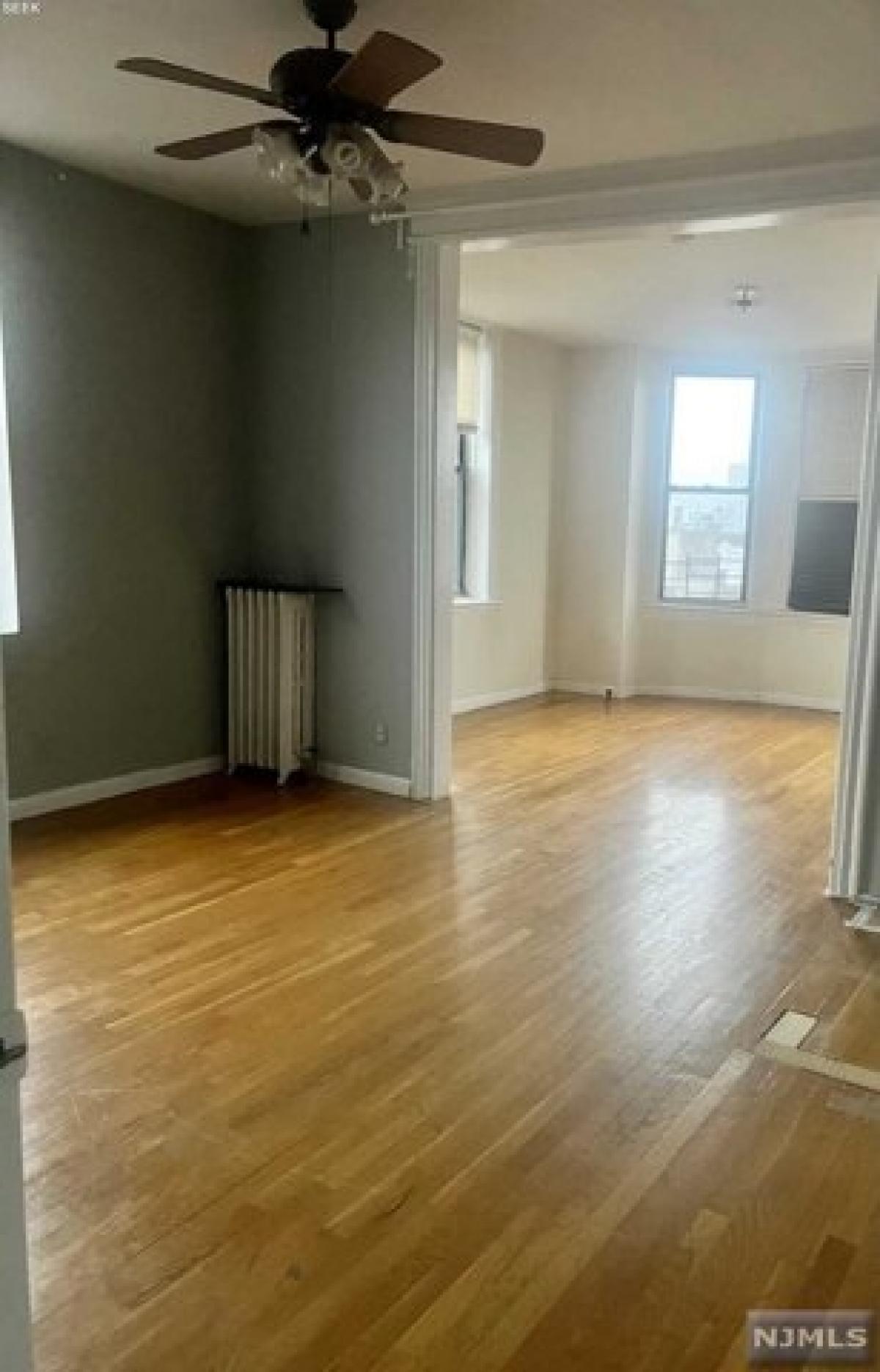 Picture of Apartment For Rent in West New York, New Jersey, United States