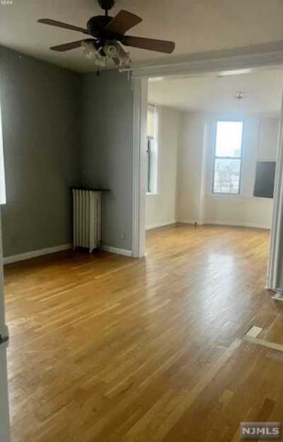 Apartment For Rent in West New York, New Jersey