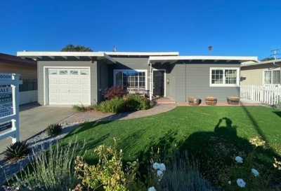 Home For Sale in San Mateo, California