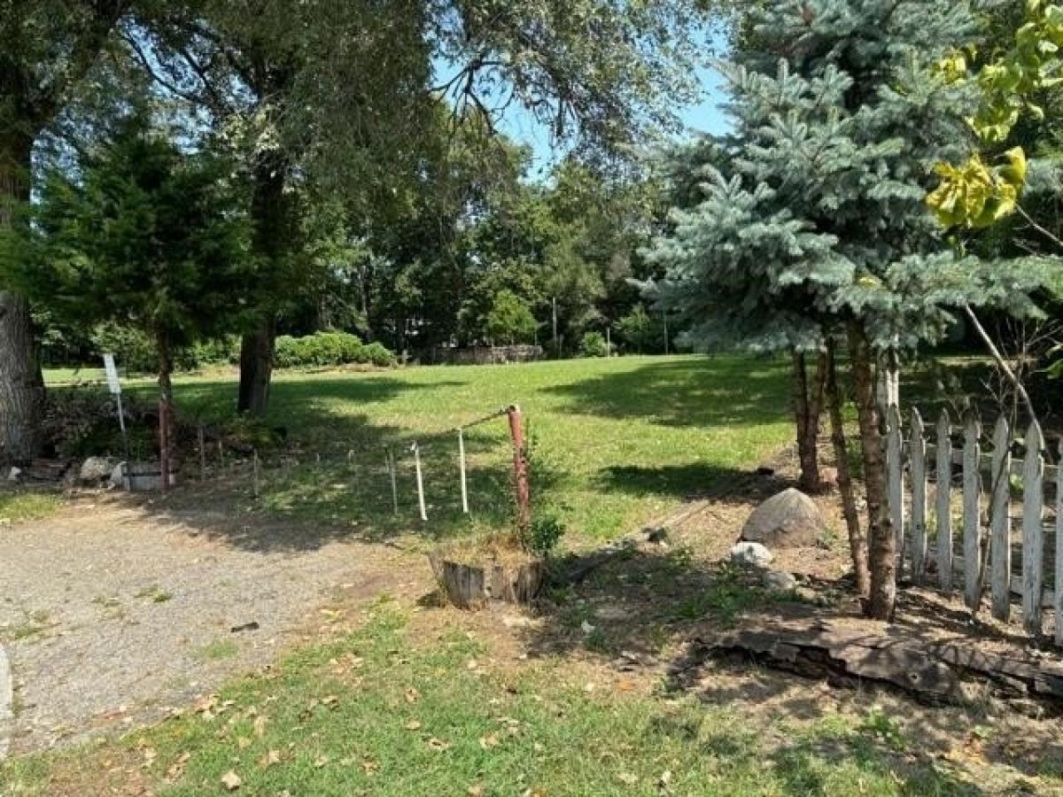 Picture of Residential Land For Rent in Rockford, Illinois, United States