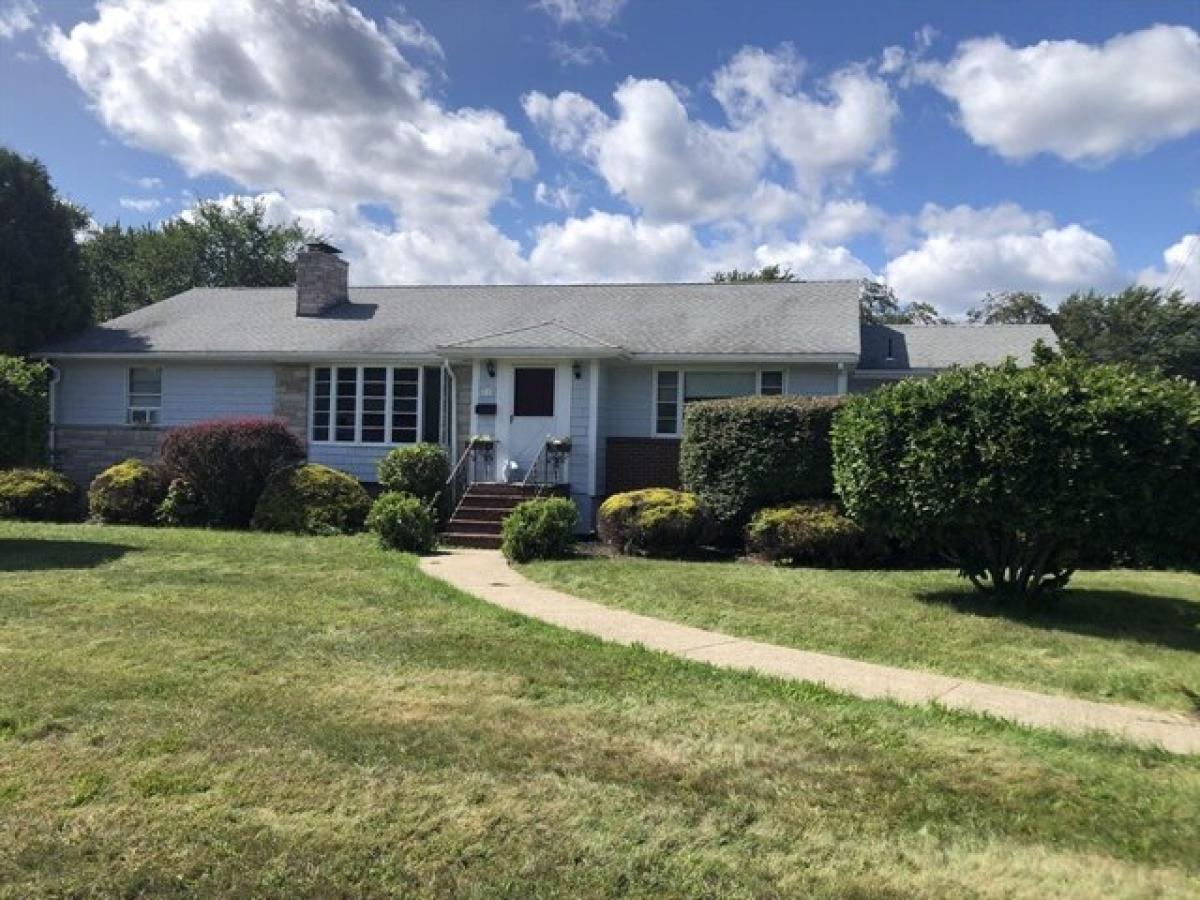 Picture of Home For Rent in Saugus, Massachusetts, United States