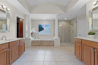 Home For Sale in Lake Mary, Florida