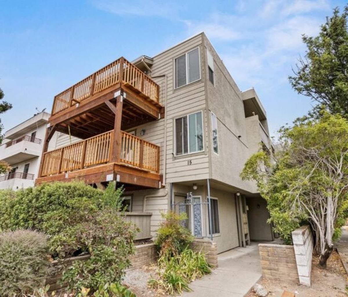 Picture of Home For Sale in Millbrae, California, United States