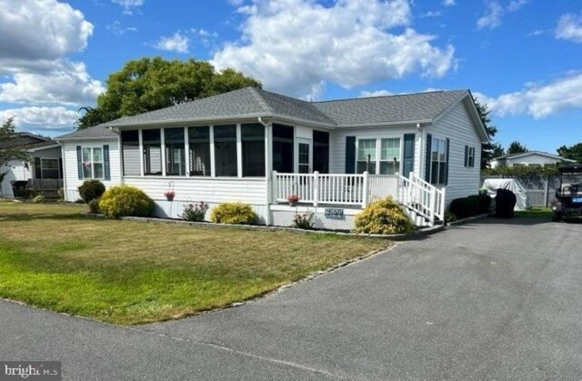 Picture of Home For Sale in Millsboro, Delaware, United States