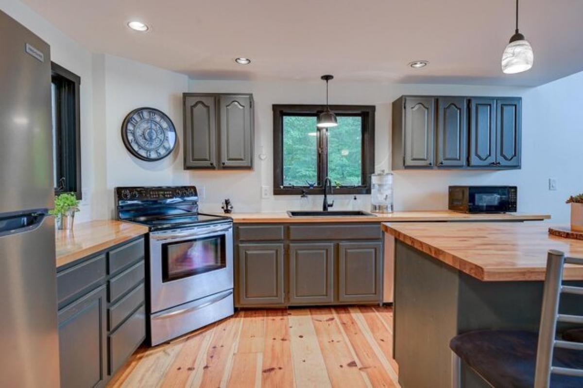 Picture of Home For Sale in Conway, New Hampshire, United States