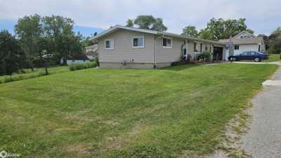 Home For Sale in Leon, Iowa