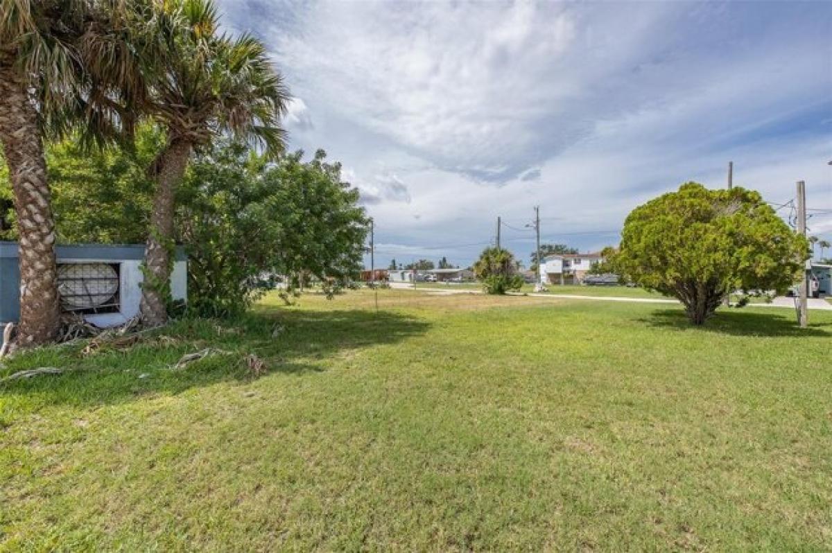 Picture of Residential Land For Sale in Hudson, Florida, United States