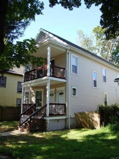 Home For Rent in Poughkeepsie, New York