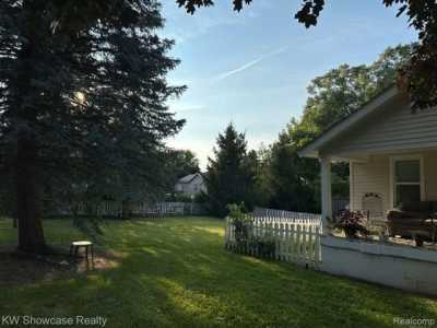 Home For Sale in Pontiac, Michigan