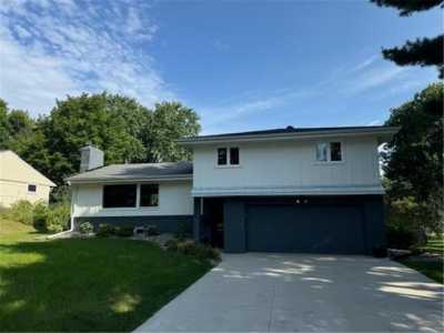 Home For Sale in Edina, Minnesota