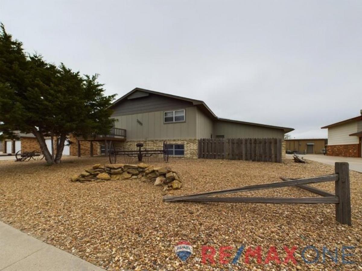 Picture of Home For Sale in Garden City, Kansas, United States