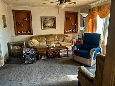 Home For Sale in Bagwell, Texas